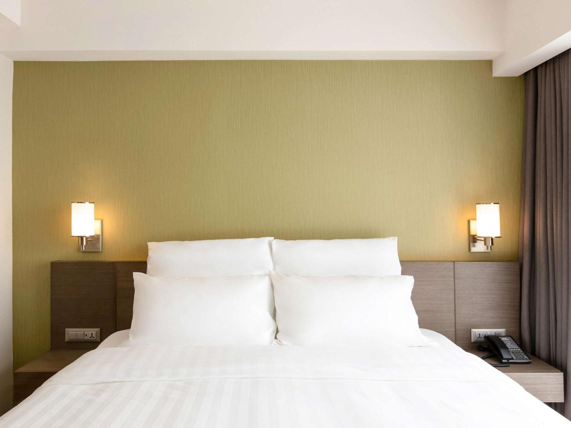 Novotel Suites Manila At Acqua Mandaluyong Екстериор снимка